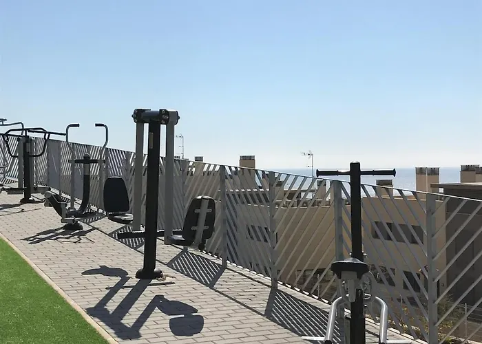 Beachfront Stunning Infinity View 2 Bed *