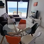 Beachfront Stunning Infinity View 2 Bed 아레날레스 델 솔