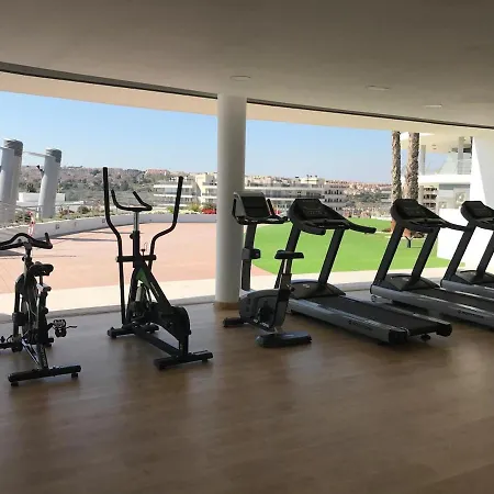 Beachfront Stunning Infinity View 2 Bed 아파트 *